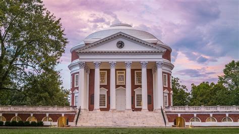 A picture of the UVA Rotunda in the sunset